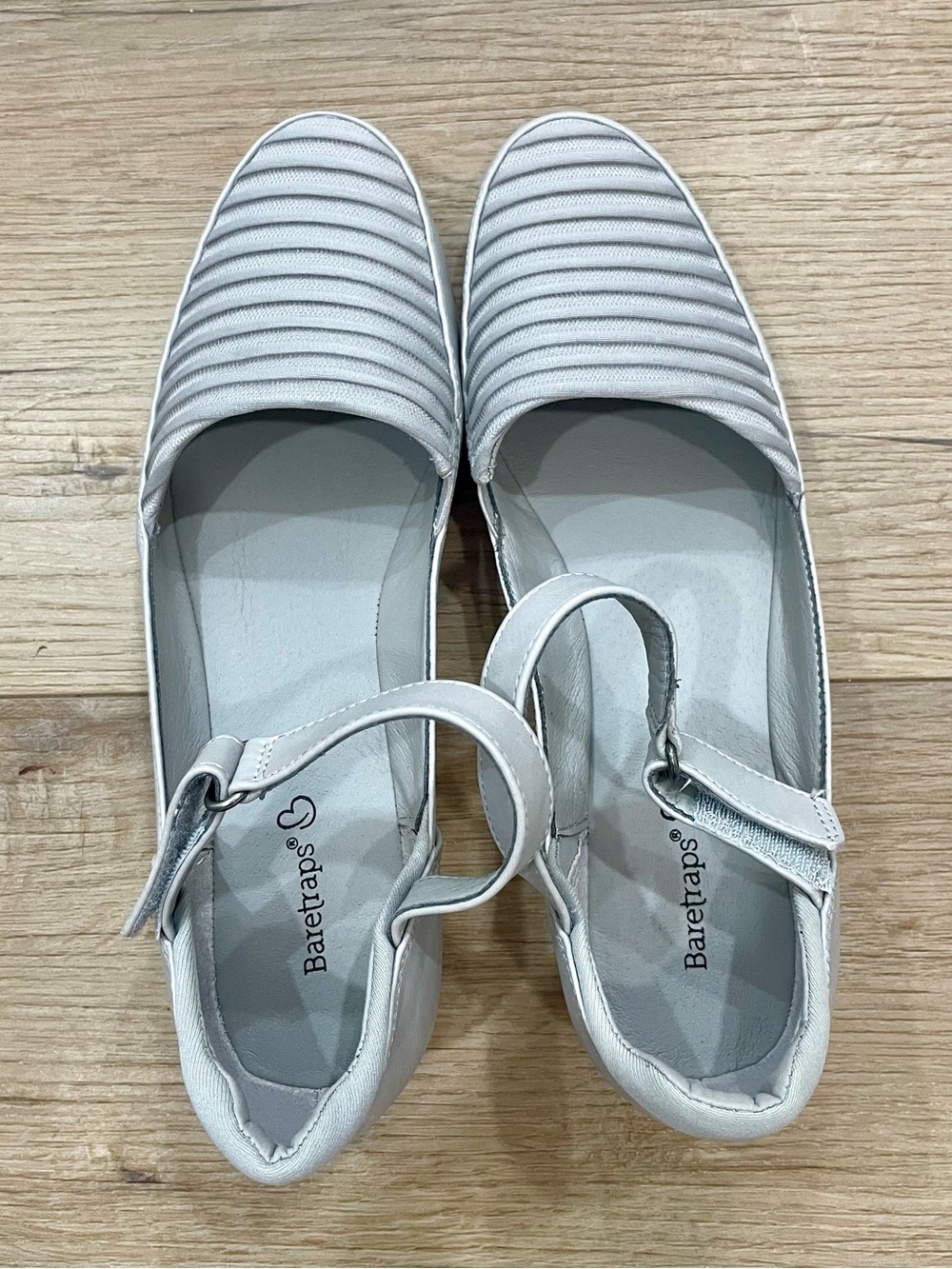 Baretraps Harmony Mary Jane Flats Grey Size 9